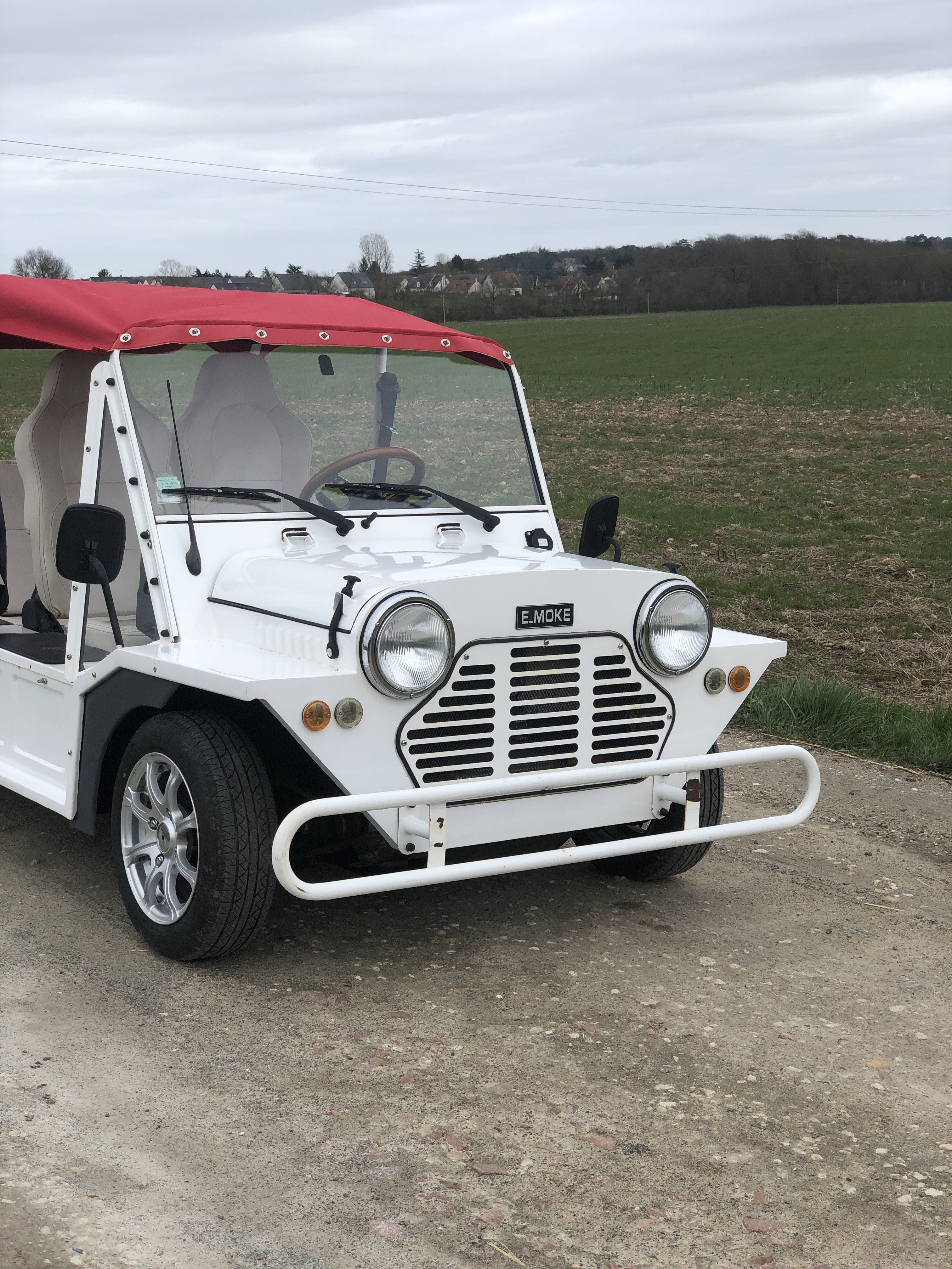 E-moke 100% électriques avec bâche bikini Rouge